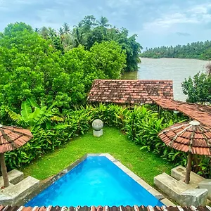 Waterland Hotel Negombo